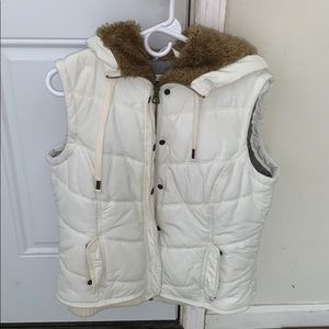 American eagle outfitters white vest